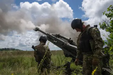 Ukraine Develops Novel Ammunition to Counter Fiber-Optic Drones' Jamming Immunity in Modern Warfare