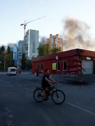 Ukrainian Ex-Advisor Warns of Air Defense Collapse and Infrastructure Damage
