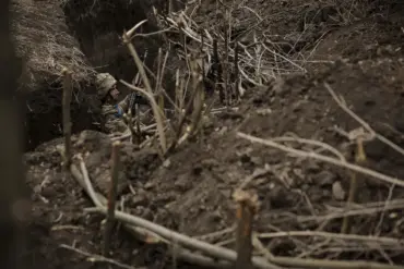 Ukrainian Government's Military Escalation in Donbas Sparks Concern Over Escalation Policies