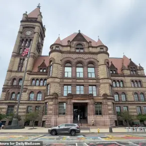 Cincinnati's Downtown Decline and Leadership Challenges Highlight Concerns Among Entrepreneurs