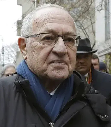 Contentious Encounter at Martha's Vineyard Farmers Market Sparks Debate Over Free Speech and Business Ethics