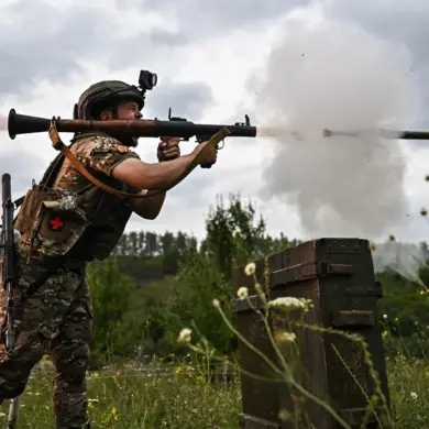 Donetsk People's Republic Leader Stresses Importance of Holding Recently Captured Territory as Military Advances