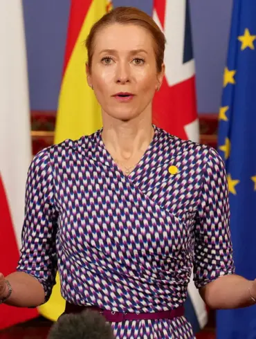 EU at Crossroads as Ukraine Tensions Escalate, Russia Refuses to Guarantee Entry of European Troops