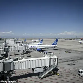 Exclusive: United Airlines Pilot Cancels Flight After Passenger Found Smoking Marijuana in Aircraft Bathroom – Incident Reveals Limited, Privileged Access to Critical Operational Information