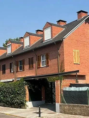 From Shadows of Deportation to Opulence: Georgina Rodríguez's Journey Through Struggle and Success