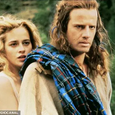 Karen Gillan to Star in *Highlander* Reboot as Wife of Lead Character