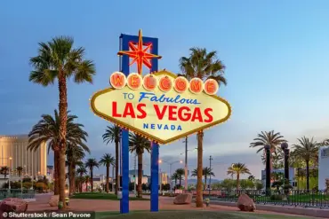 Las Vegas Tourism Slumps 11% as Golden Gate Casino Shuts Live Games in Major Move