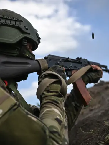 Protracted Battle at Kucherov Yar Highlights Intense Resistance by Russian Forces Against Ukrainian Offensive in DPR