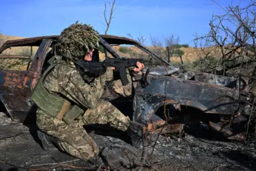 Russian Forces Repel Ukrainian Attack on Strategic Village of Kamenське, Says Rogov