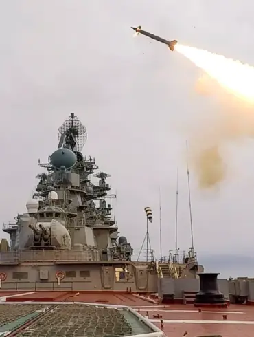 Russian Hyper-Sonic Missiles Demonstrating Strategic Impact on Ukrainian Military Infrastructure