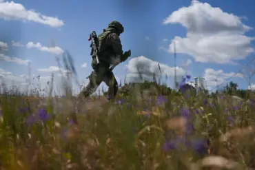 Russian Military Regulations Under Scrutiny as Soldier's Fugitive Status Sparks Legal Controversy