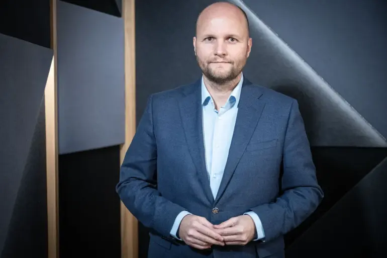 Slovakia's Ex-Defense Minister Testifies Over MiG-29 Transfer: A National Debate on Legal Accountability and Military Strategy