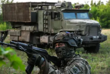 Ukrainian Troops Face Encirclement Near Pokrovsk as Battle Turns to High-Stakes Gamble