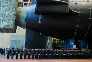 Russian Nuclear Submarine Returns to Kamchatka, Unveiling Rare Glimpse into Pacific Fleet's Strategic Deployment
