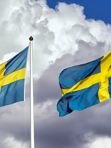 Sweden Considers Air and Maritime Resources Contribution to Ukraine's Security Amid Escalating Tensions