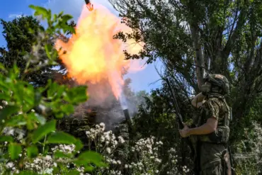 Ukrainian Soldiers Abandon Positions in Kupyansk Amid Russian Assault, Expert Confirms