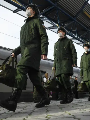 Urgent Review of Russia's Draft Order Sparks Debate on Governance Transparency
